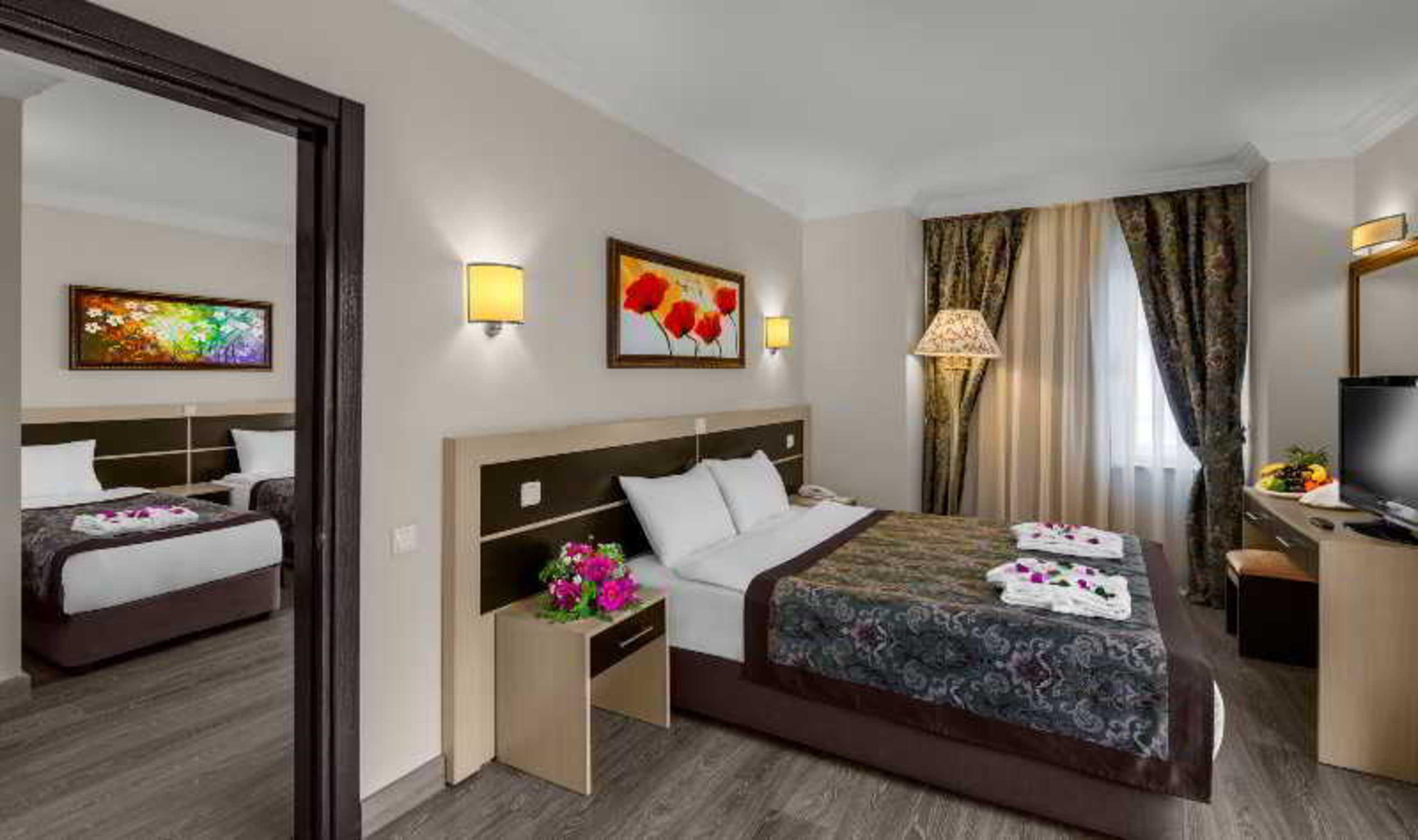 Crystal Aura Beach Resort & Spa Kemer Exterior photo