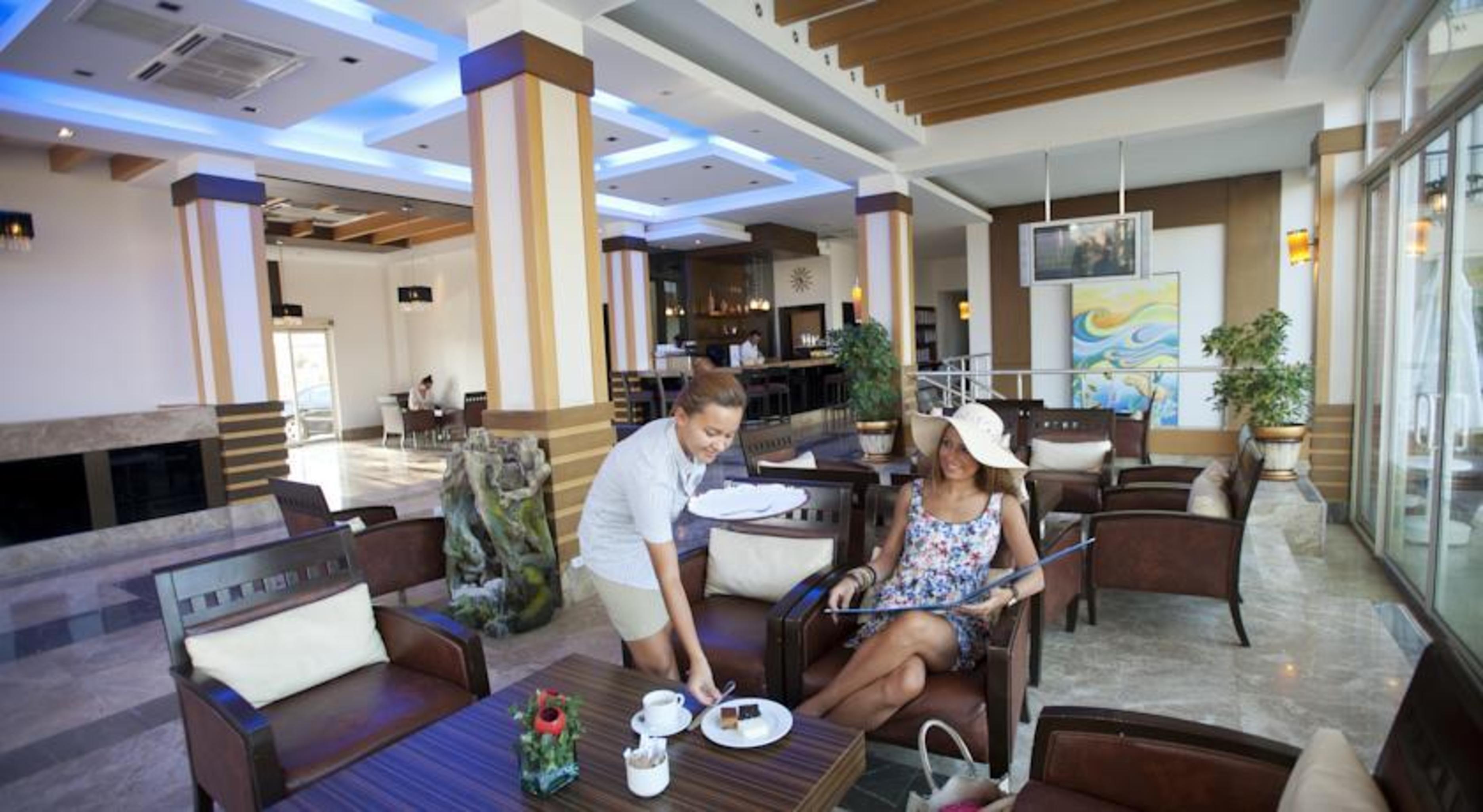 Crystal Aura Beach Resort & Spa Kemer Exterior photo