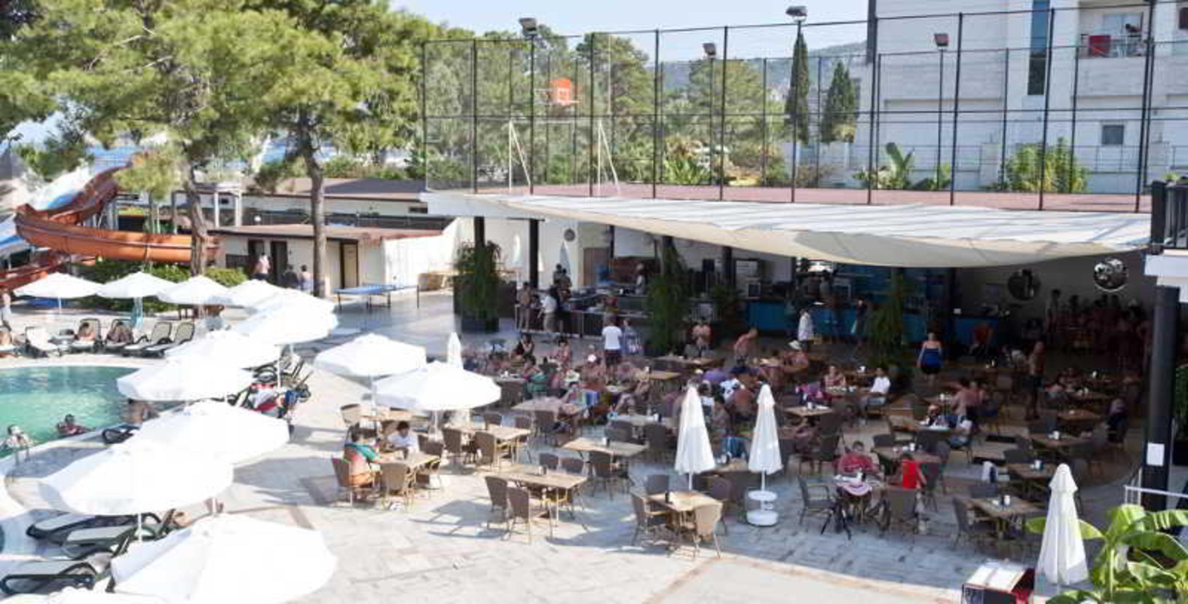 Crystal Aura Beach Resort & Spa Kemer Exterior photo