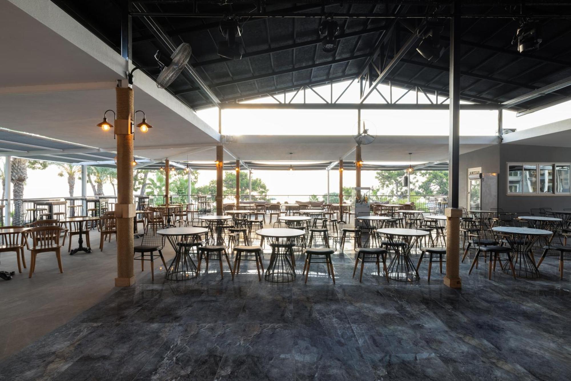 Crystal Aura Beach Resort & Spa Kemer Exterior photo