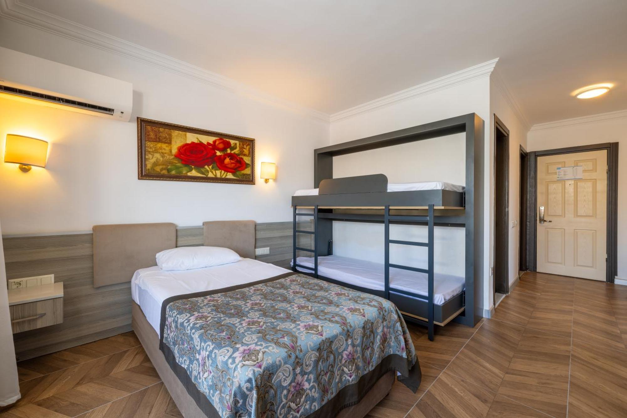 Crystal Aura Beach Resort & Spa Kemer Exterior photo